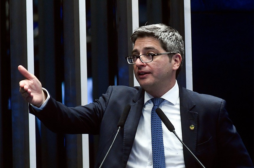 Lei que atribui natureza alimentar aos honorários advocatícios é originária de PL do senador Carlos Portinho